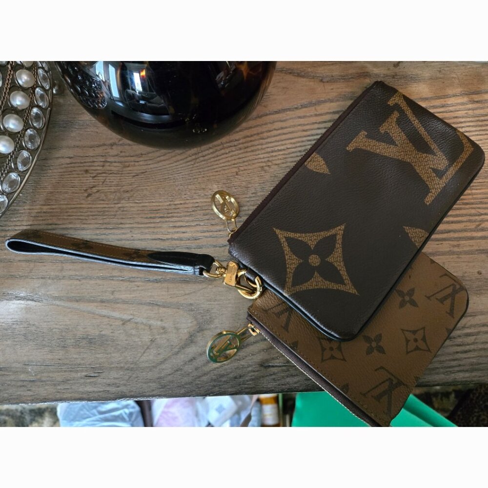 Authentic Euc Lv On The Go Reverse Mono Giant Dou… - image 2